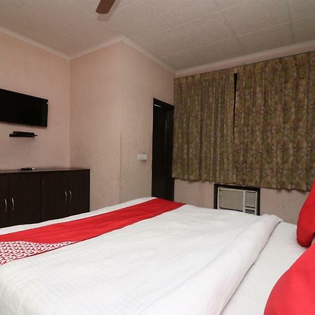 Oyo 24672 Bharat Guest House Delhi Zewnętrze zdjęcie