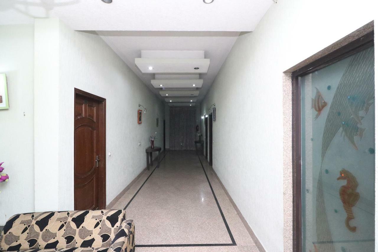 Oyo 24672 Bharat Guest House Delhi Zewnętrze zdjęcie
